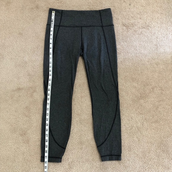 Athleta Salutation Cropped Leggings Grey Black Active Yoga M - Picture 11 of 14